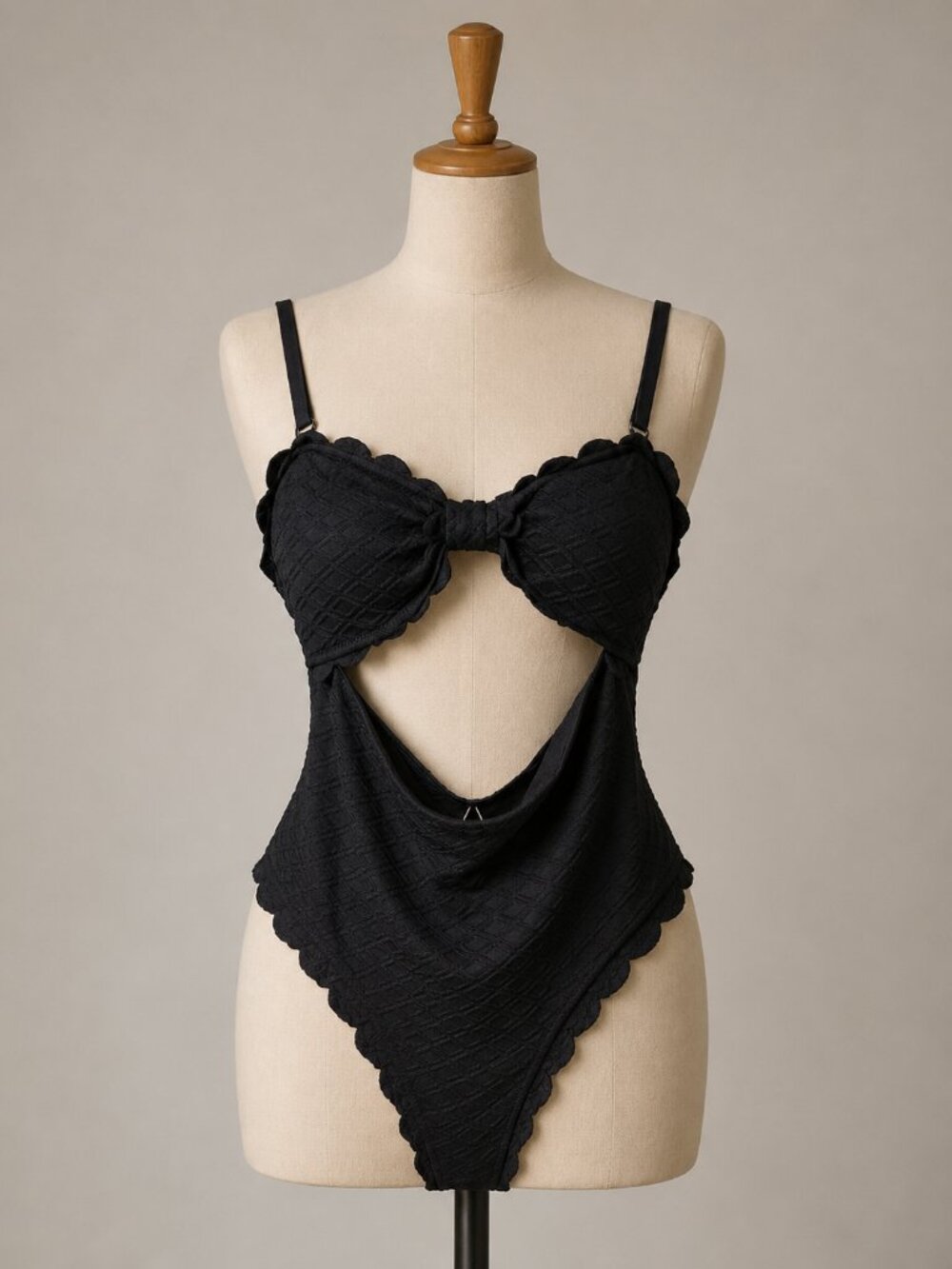 CUPSHE S Black Textured Cutout One Piece Swimsuit Ruffle Trim NWT Tropical
